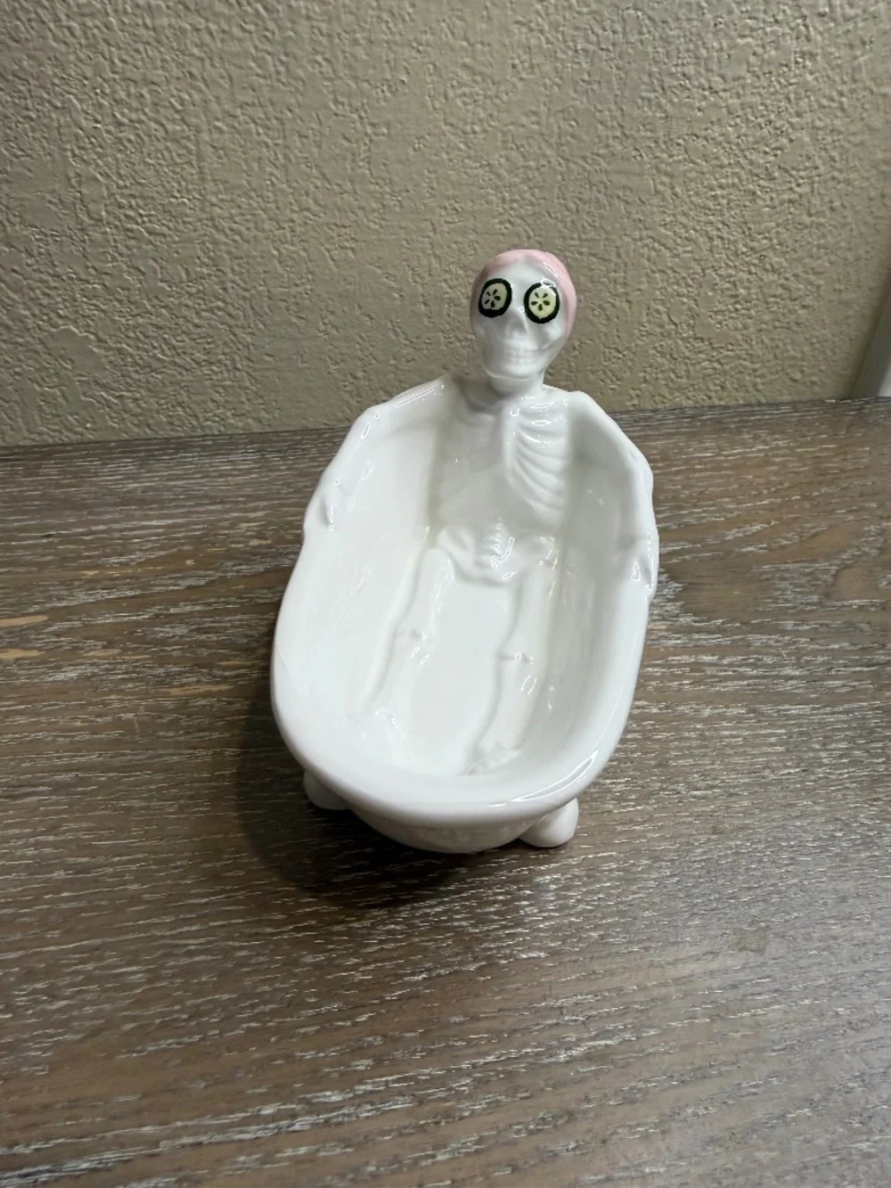 New Target Bullseye Soap Holders set of 2